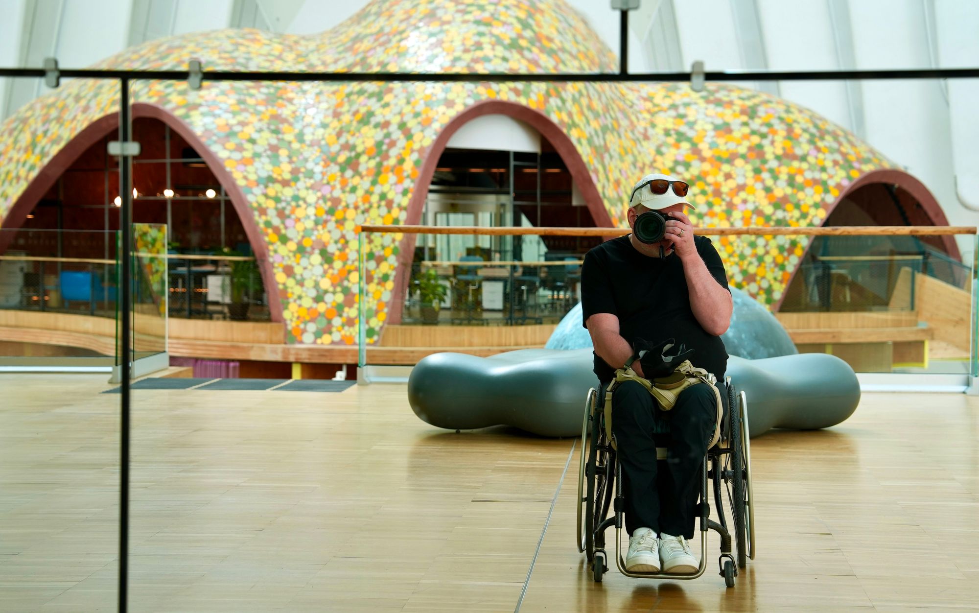 Per-Olof Hedvall taking photos from his wheelchair in the Science and Arts Park in Valencia.