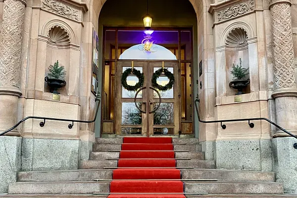 An entrance that appears to be sticking out its tongue at you.